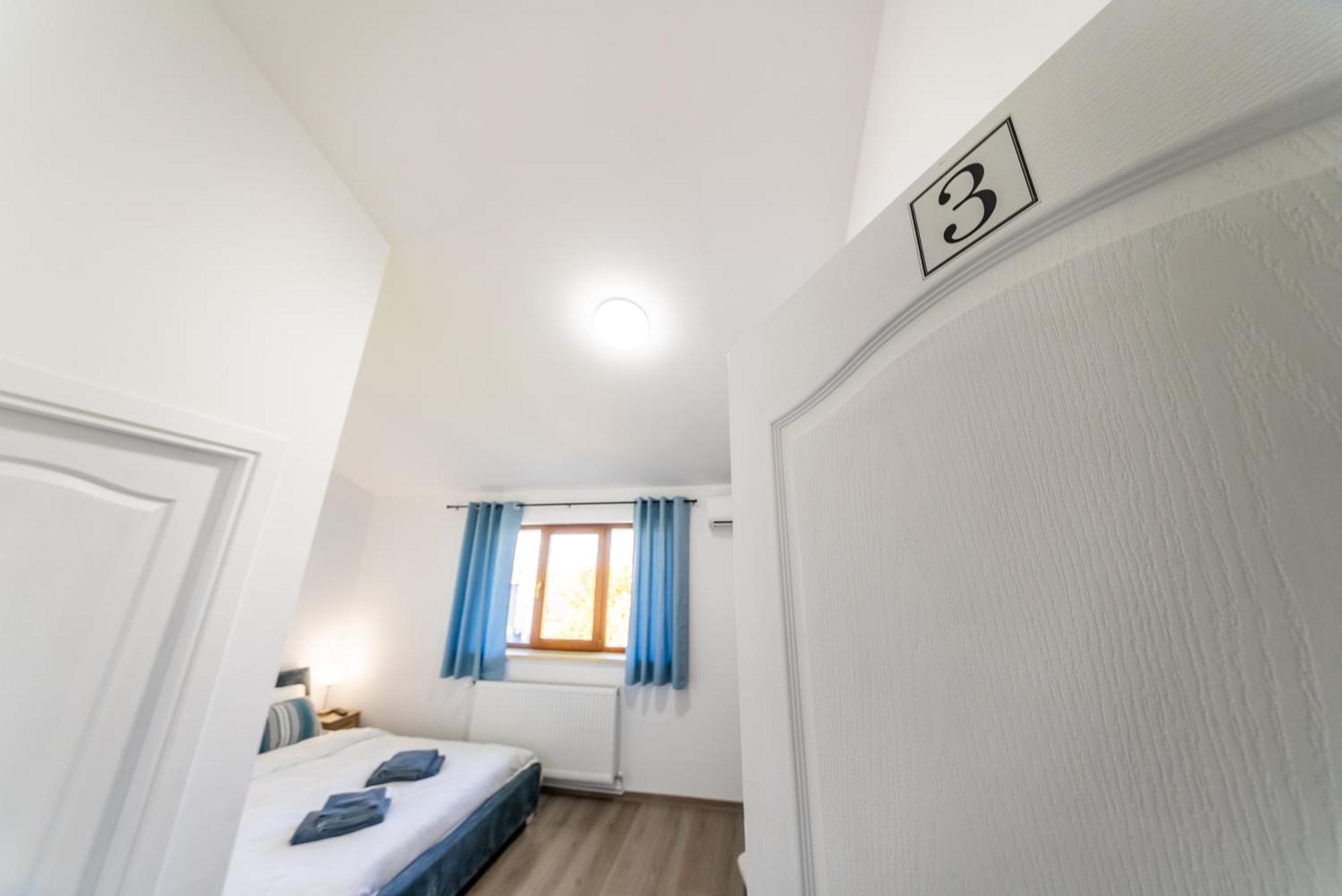 Appartement La Casa Blanca à Vladimirescu Extérieur photo