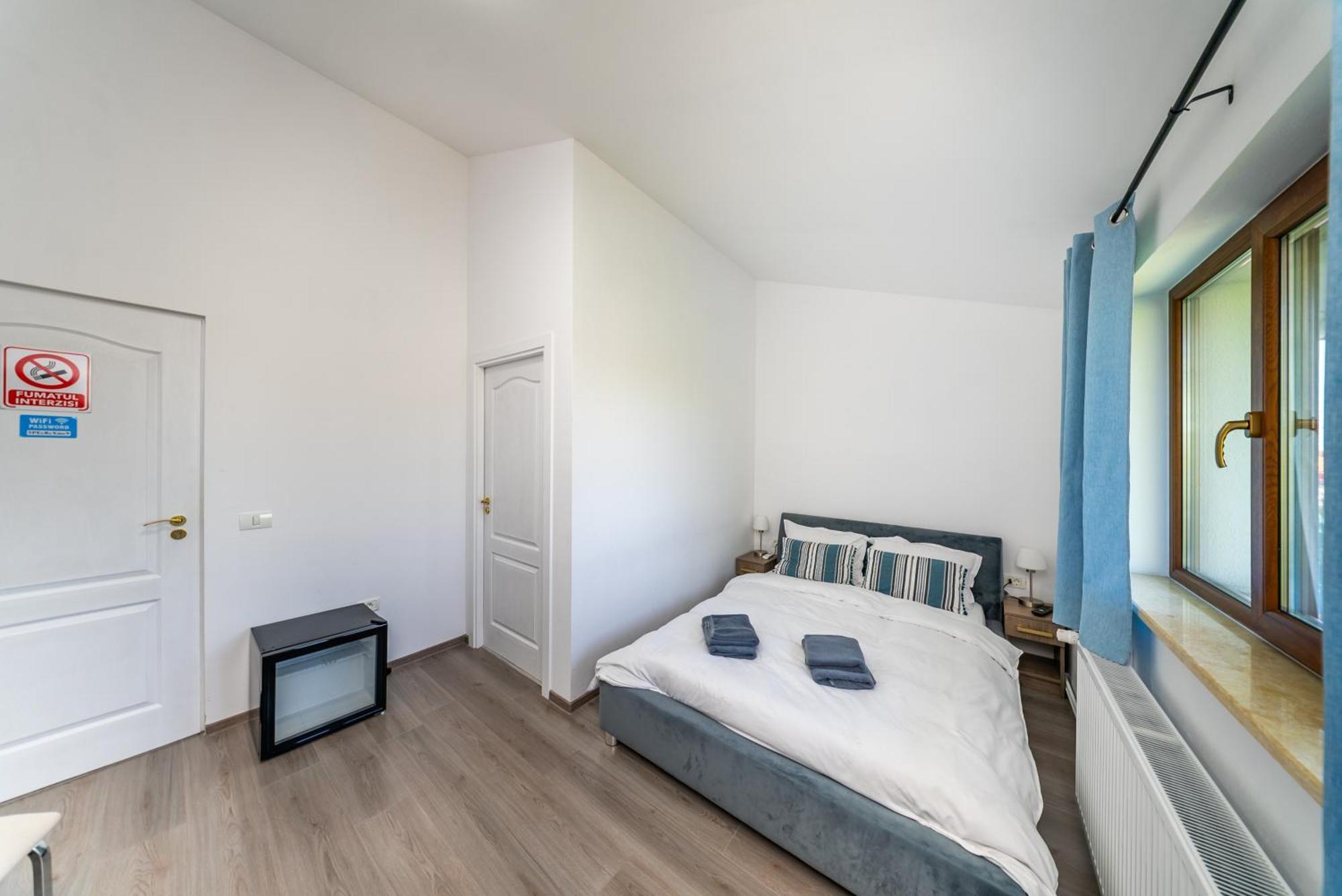 Appartement La Casa Blanca à Vladimirescu Extérieur photo