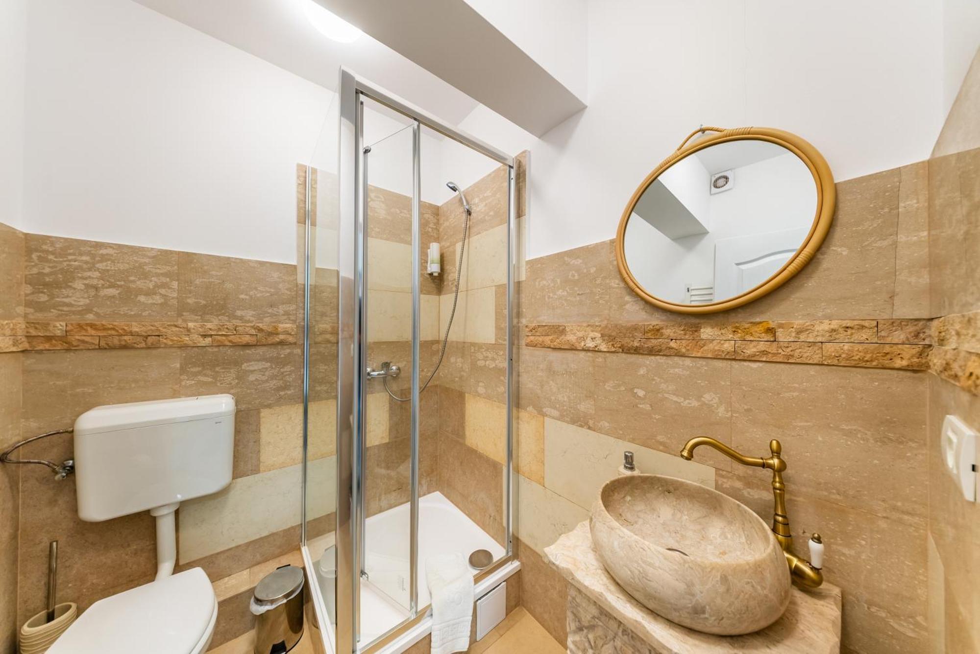 Appartement La Casa Blanca à Vladimirescu Extérieur photo